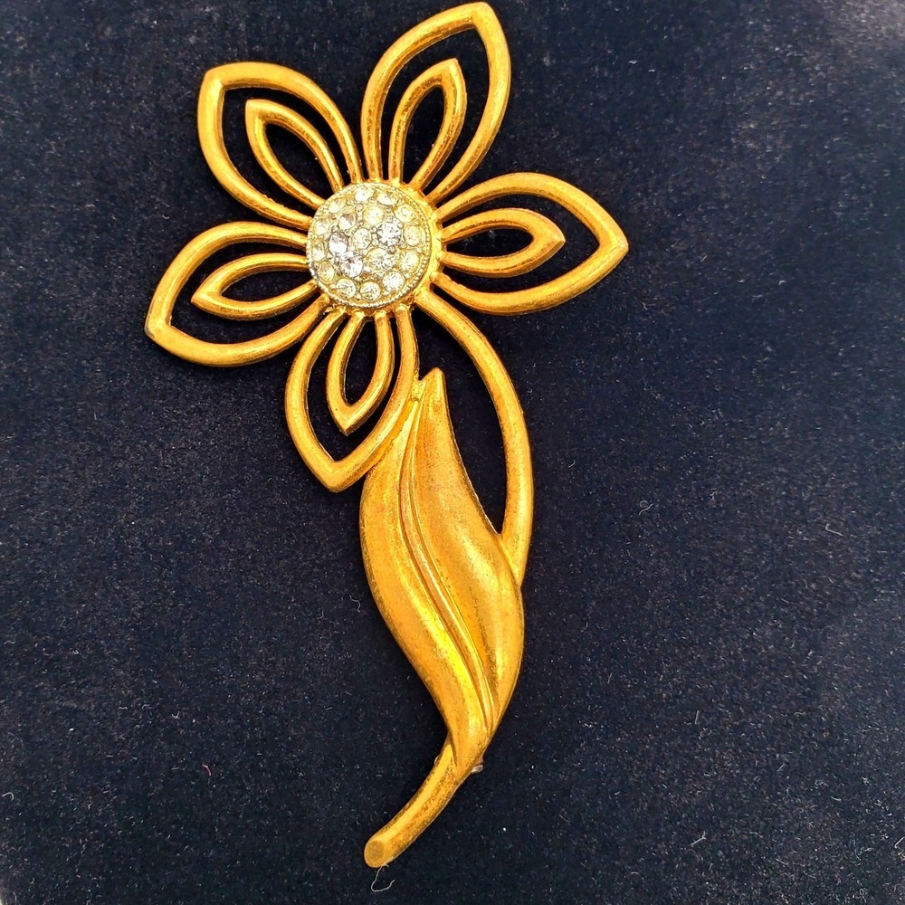Flower Brooch Gold Tone Rhinestone Open Petal Vintage Glam Large Pin Statement